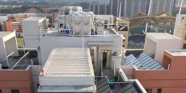 空氣能熱水器一體機(jī)安裝在什么位置比較好? 空氣能熱水器一體機(jī)安裝在什么位置好?