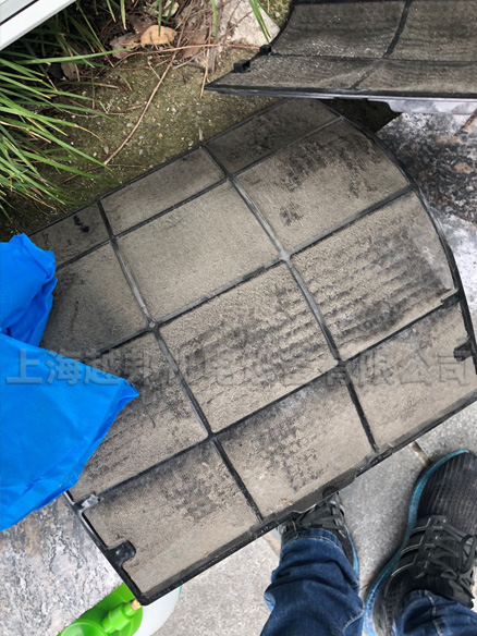 濾網保養前 濾網保養前