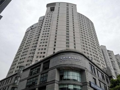 金岸大廈辦公樓清洗保養(yǎng)工程 金岸大廈辦公樓清洗保養(yǎng)工程